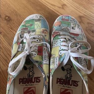 Charlie Brown Mens Vans Size 11.5!